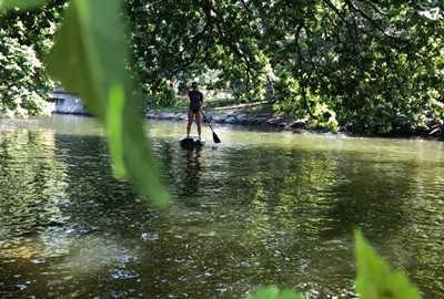 Malmös kanaler erbjuder häftig paddling genom både fina parken och genom city.